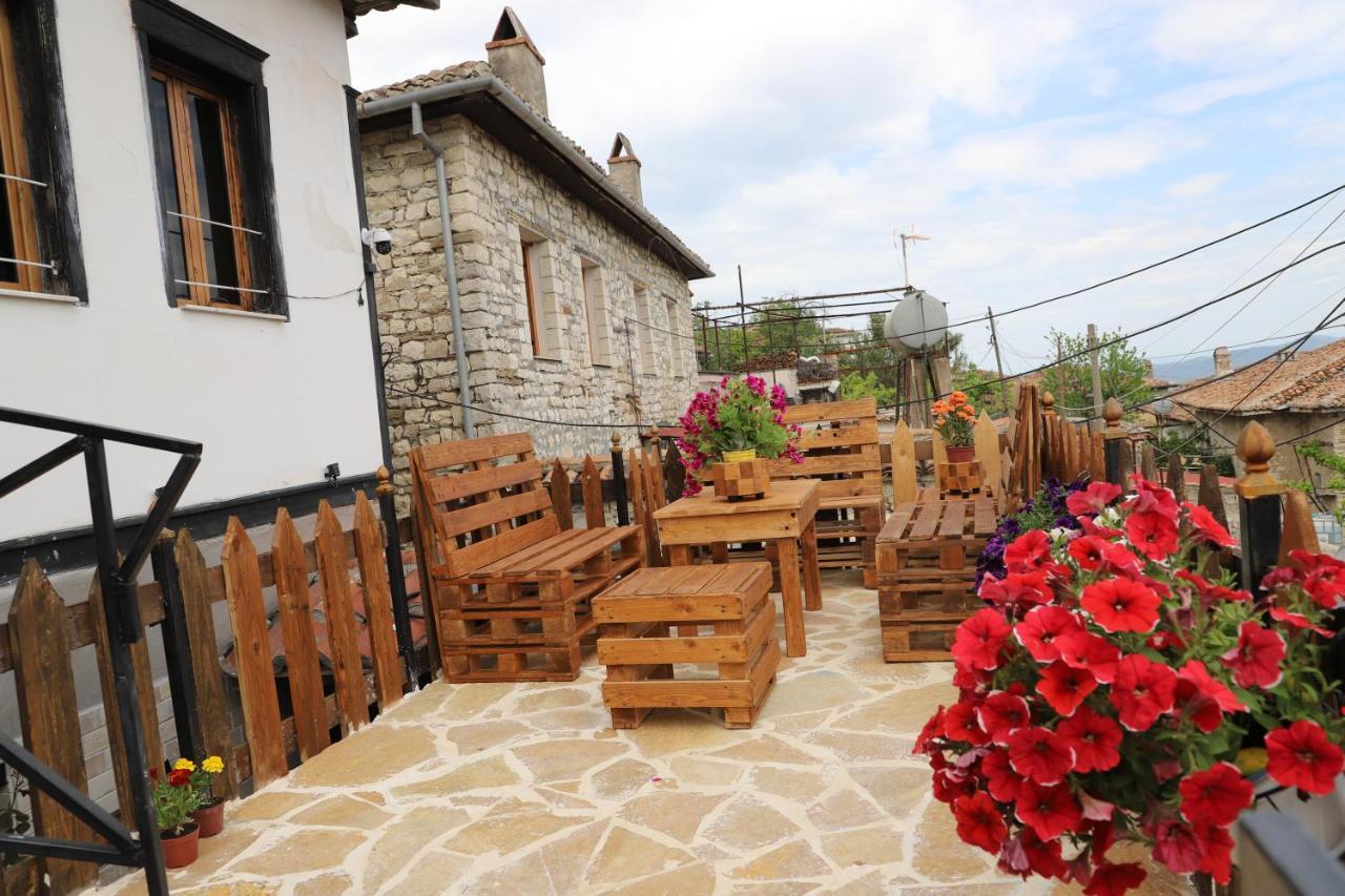Guest House Maria - Berat Castle Extérieur photo