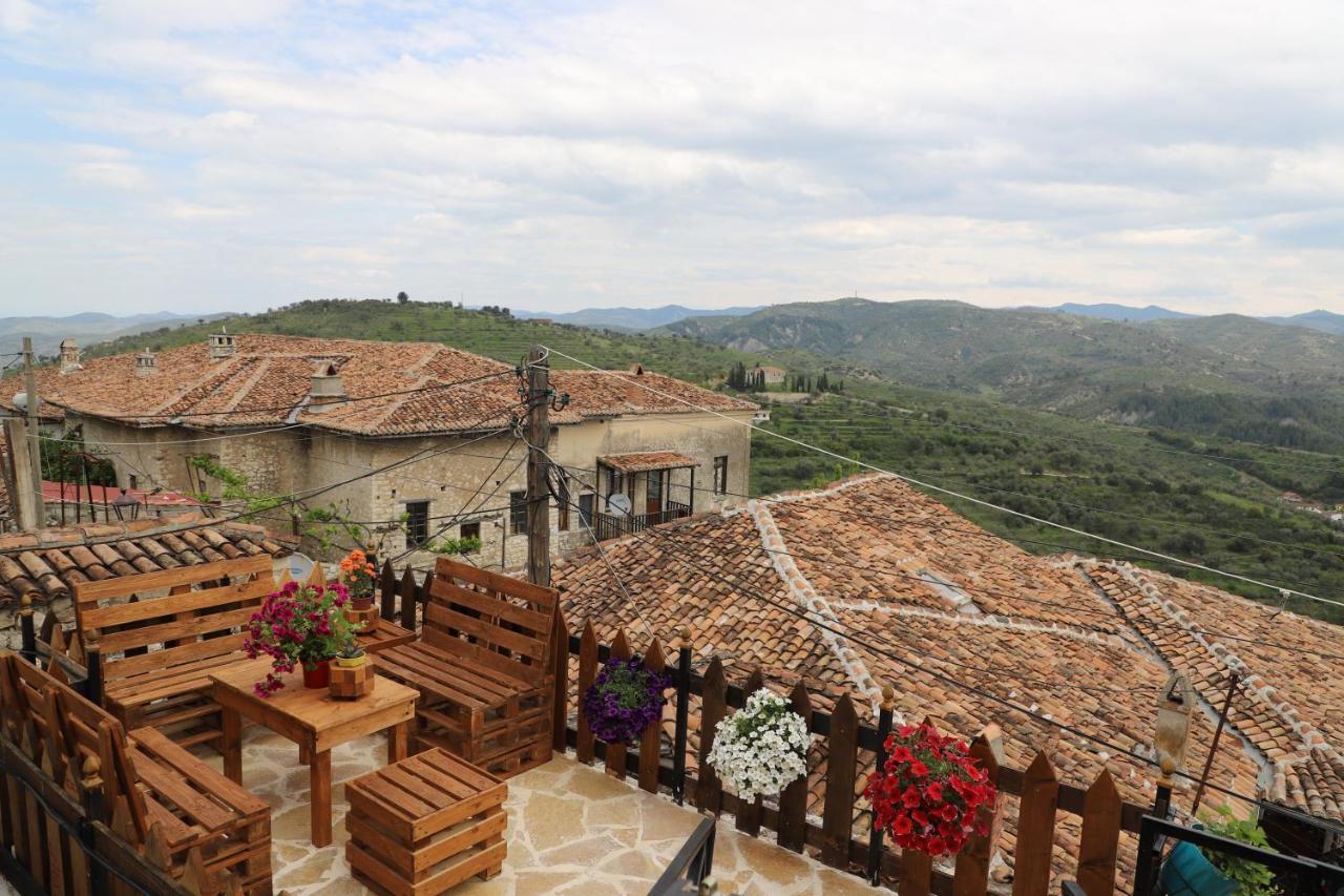 Guest House Maria - Berat Castle Extérieur photo