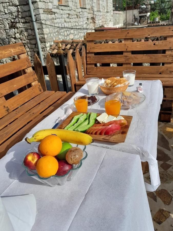 Guest House Maria - Berat Castle Extérieur photo